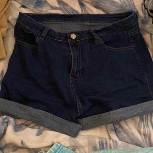 Short jean shorts